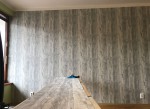 Pro tapetování místnosti si můžete vybrat unikátní vzor i materiál